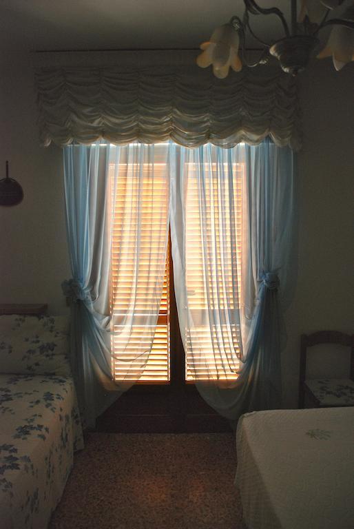 Bed And Breakfast Il Girasole ランポレッキオ 部屋 写真